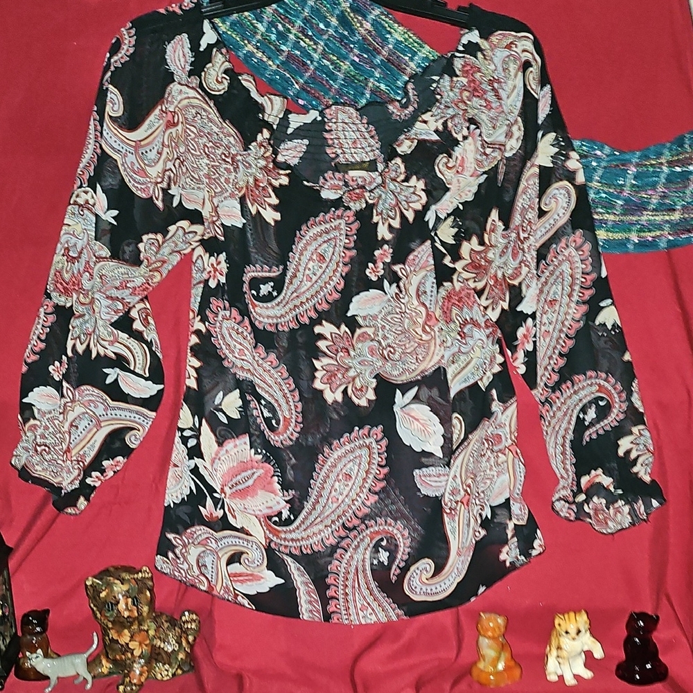 EUC Vintage Elizabeth New YORK Black and Mauve Sheer Paisley Blouse